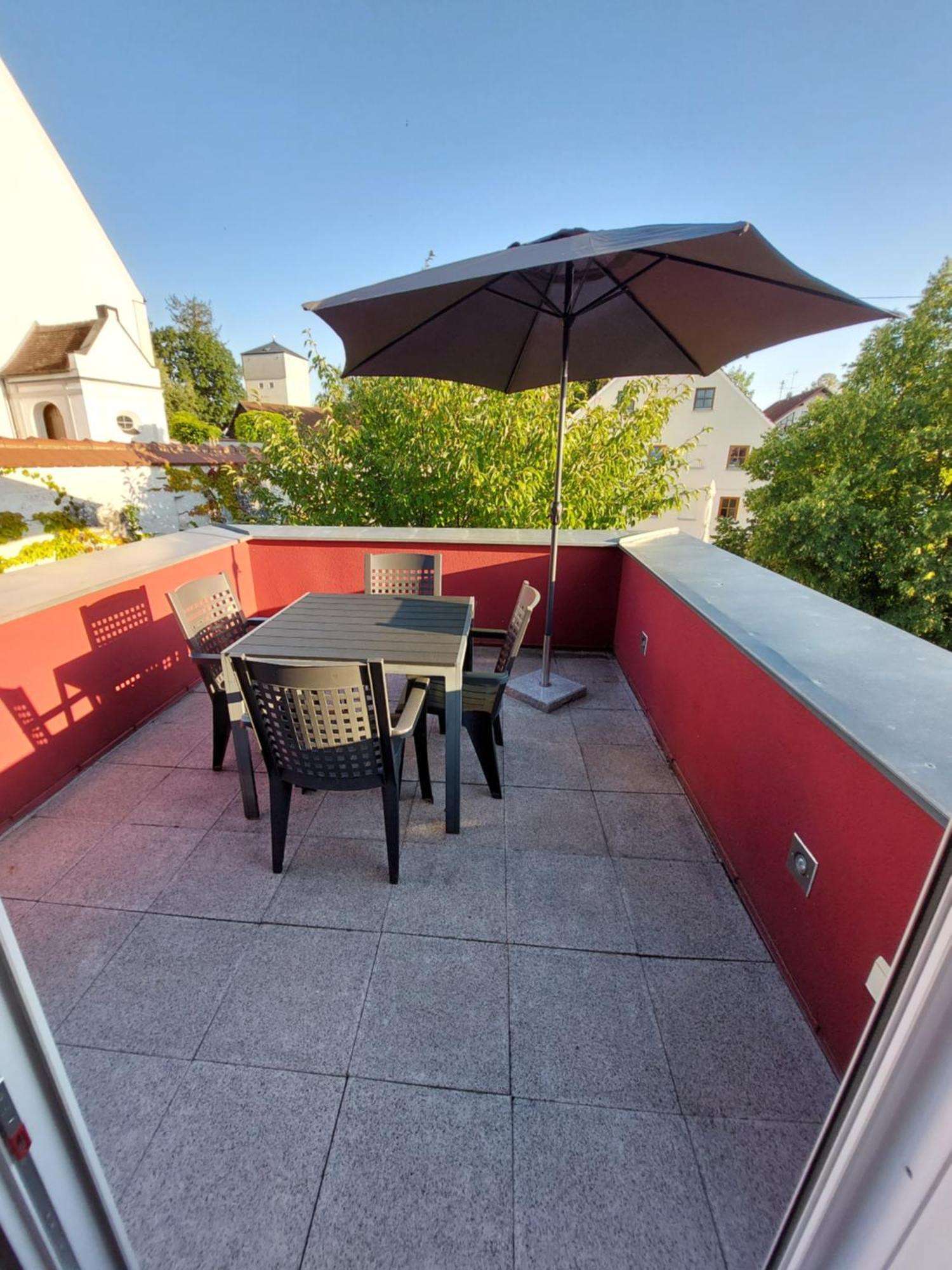 Pension Am Kirchberg Wehringen Exterior photo